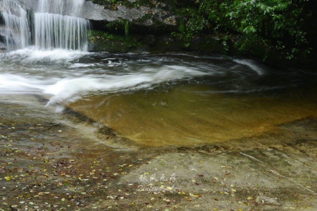 逃出安逸小乡村